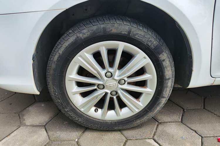Used Geely Auto Diamond 2016 1.5L Manual Elite Edition Left Front Wheel Hub