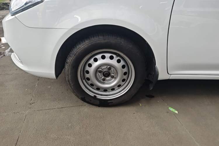 Used Geely Auto Diamond 2016 1.5L Manual Entry-Level Trim Left Front Wheel Hub