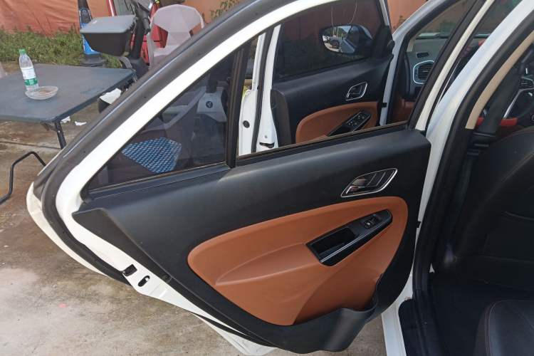 Used Geely Auto Diamond 2016 1.5L Manual Elite Edition Left Rear Door Interior