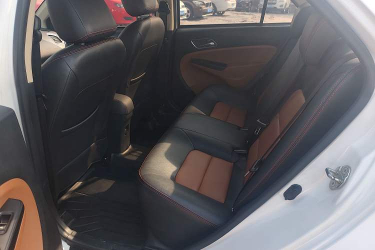 Used Geely Auto Diamond 2016 1.5L Manual Elite Edition Left Rear Seat