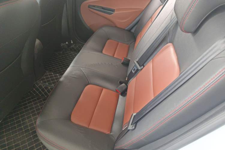 Used Geely Auto Diamond 2016 1.5L Manual Elite Edition Left Rear Seat