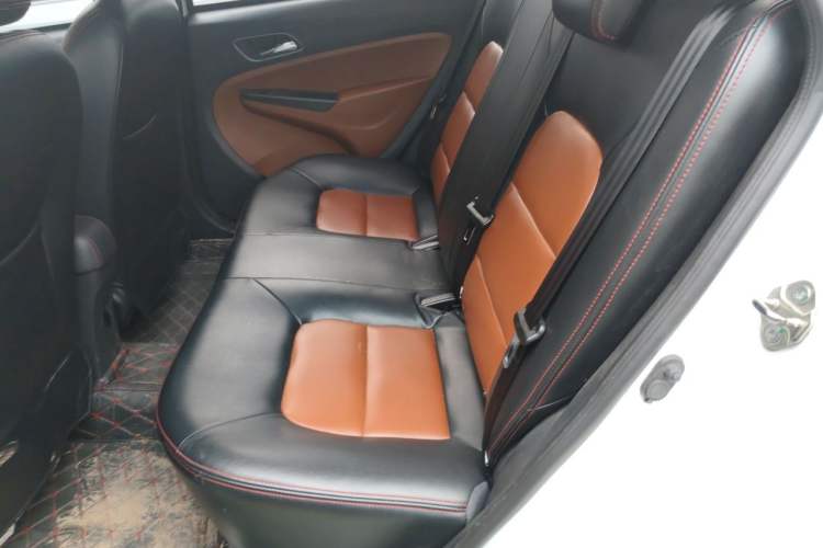 Used Geely Auto Diamond 2016 1.5L Manual Elite Edition Left Rear Seat