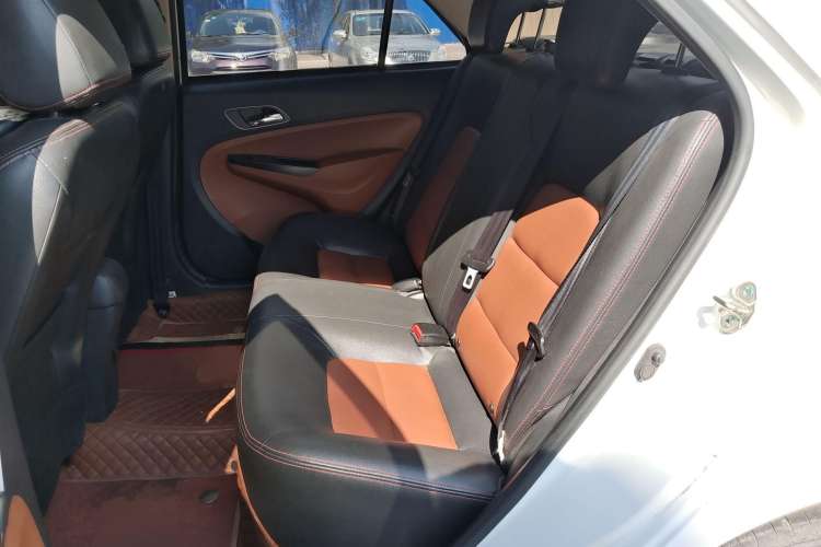 Used Geely Auto Diamond 2016 1.5L Manual Elite Edition Left Rear Seat