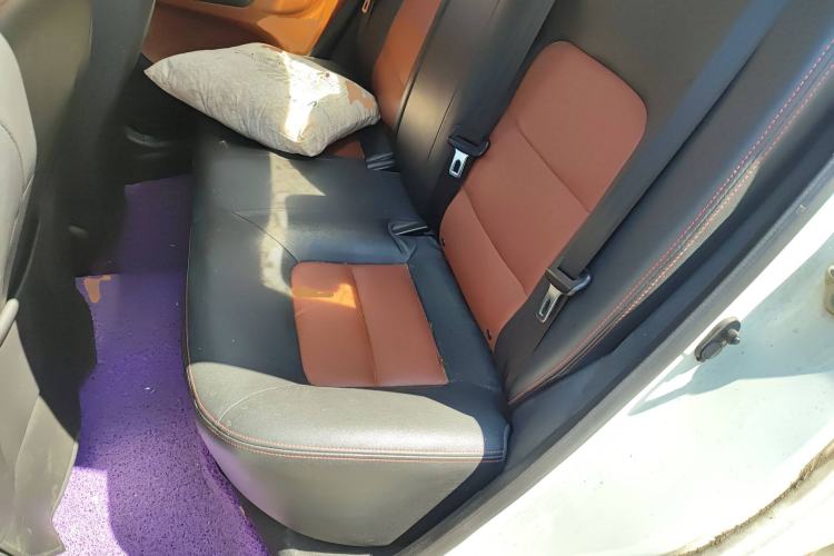 Used Geely Auto Diamond 2016 1.5L Manual Elite Version China IV Standard Left Rear Seat
