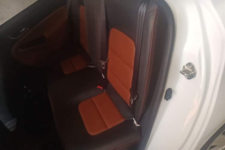 Used Geely Auto Diamond 2016 1.5L Manual Entry-Level Trim Left Rear Seat