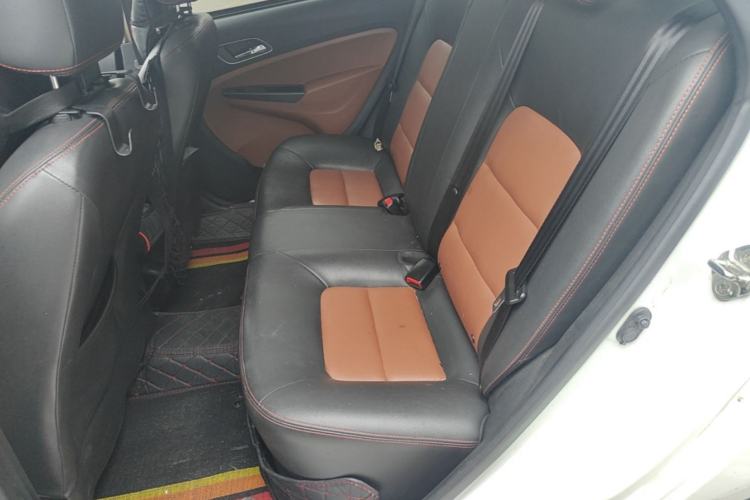 Used Geely Auto Diamond 2016 1.5L Automatic Luxury Version Left Rear Seat