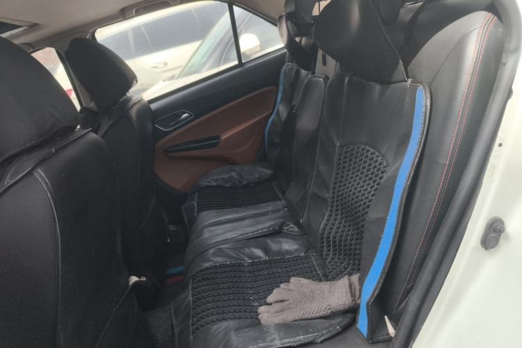 Used Geely Auto Diamond 2016 1.5L Manual Entry-Level Model China IV Standard Left Rear Seat