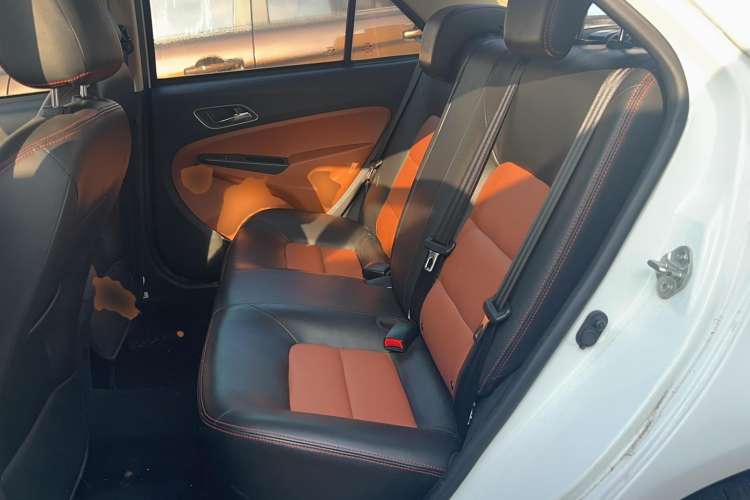 Used Geely Auto Diamond 2016 1.5L Manual Elite Edition Left Rear Seat
