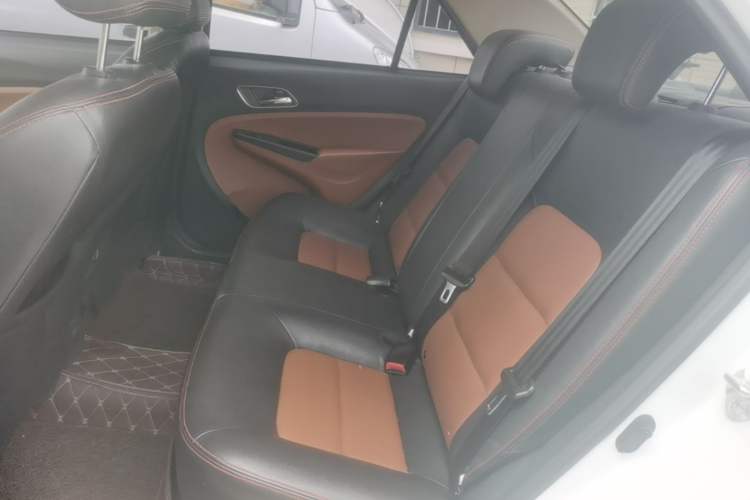 Used Geely Auto Diamond 2016 1.5L Manual Elite Edition Left Rear Seat