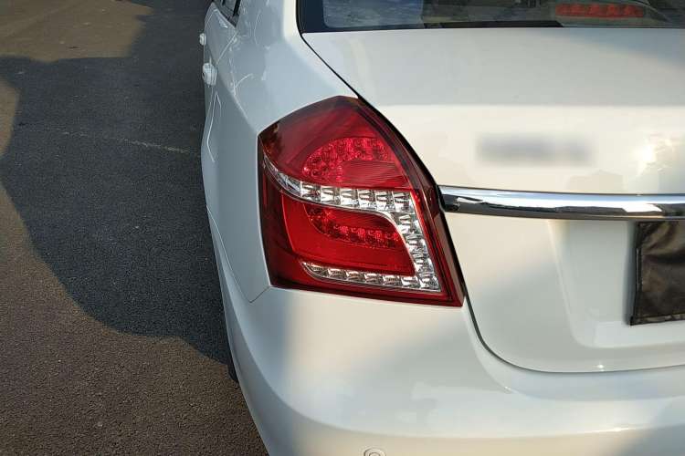 Used Geely Auto Diamond 2016 1.5L Manual Elite Edition Left Rear Taillight