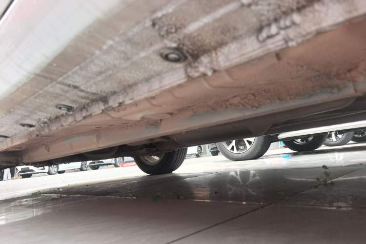 Used Geely Auto Diamond 2016 1.5L Manual Elite Edition Left Side Sill
