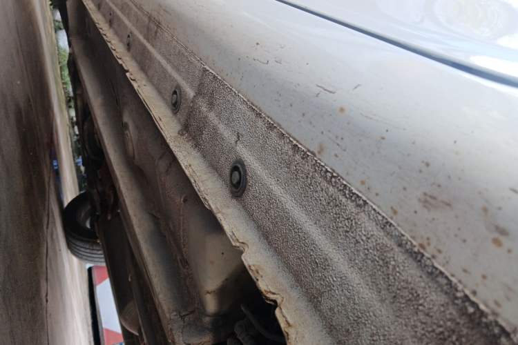 Used Geely Auto Diamond 2016 1.5L Manual Elite Edition Left Side Sill