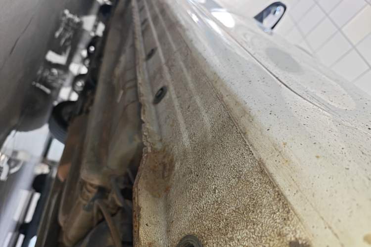 Used Geely Auto Diamond 2016 1.5L Manual Elite Edition Left Side Sill