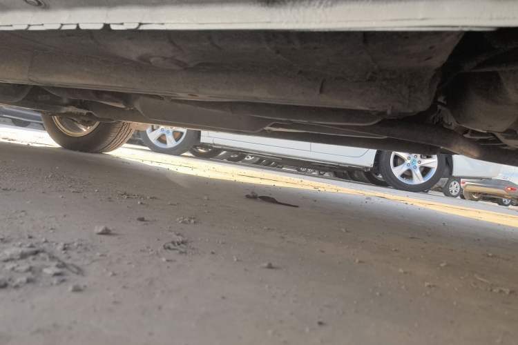 Used Geely Auto Diamond 2016 1.5L Manual Entry-Level Trim Left Side Sill