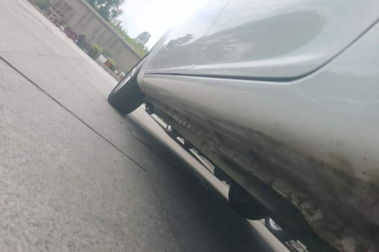 Used Geely Auto Diamond 2016 1.5L Manual Elite Edition Left Side Sill