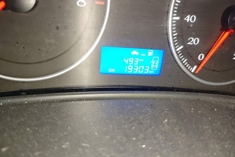 Used Geely Auto Diamond 2016 1.5L Manual Elite Edition Odometer Close Up