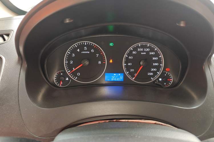 Used Geely Auto Diamond 2016 1.5L Manual Elite Edition Odometer Close Up