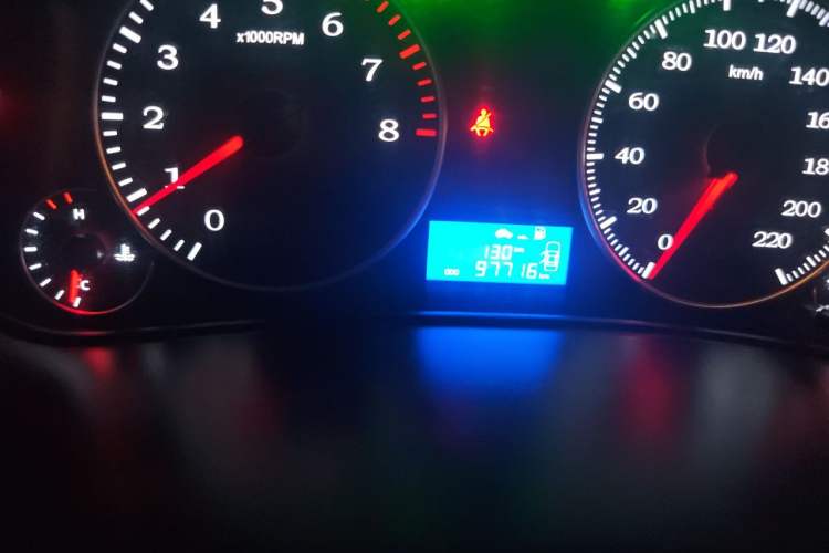 Used Geely Auto Diamond 2016 1.5L Manual Elite Edition Odometer Close Up