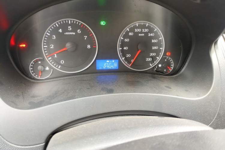 Used Geely Auto Diamond 2016 1.5L Manual Elite Edition Odometer Close Up