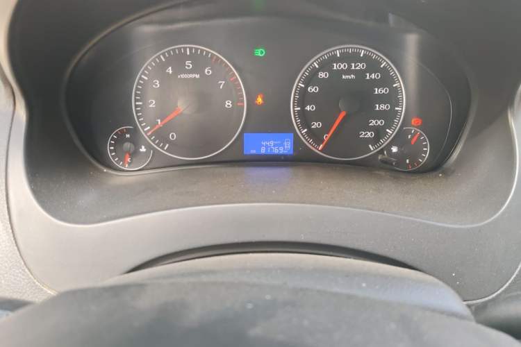 Used Geely Auto Diamond 2016 1.5L Manual Elite Edition Odometer Close Up