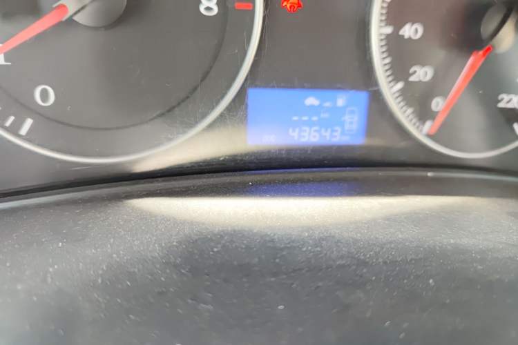 Used Geely Auto Diamond 2016 1.5L Manual Elite Version China IV Standard Odometer Close Up