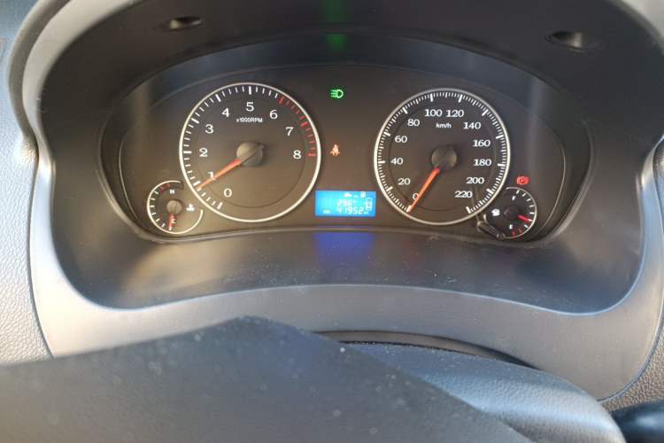 Used Geely Auto Diamond 2016 1.5L Manual Elite Edition Odometer Close Up