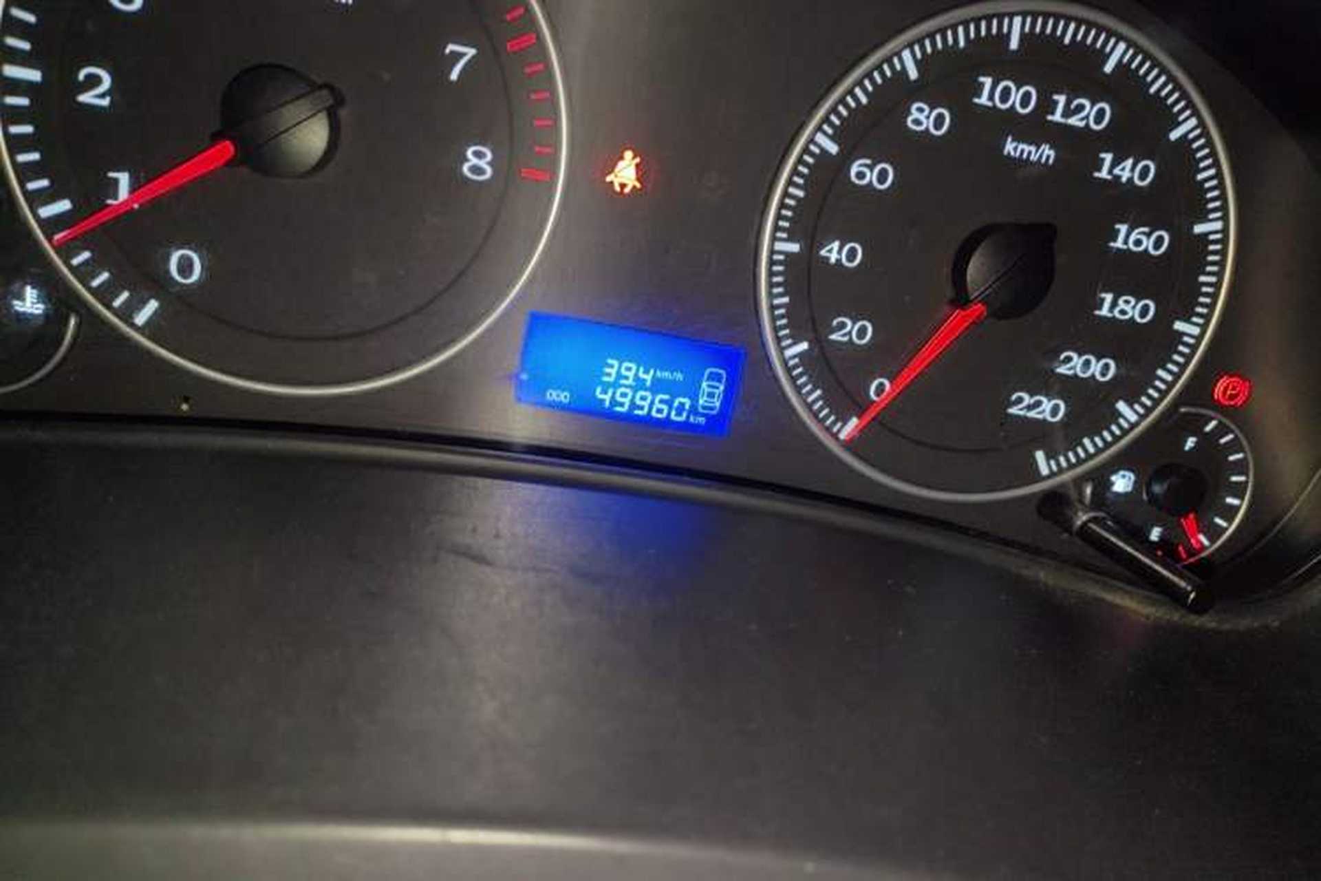 Used Geely Auto Diamond 2016 1.5L Manual Elite Edition Odometer Close Up