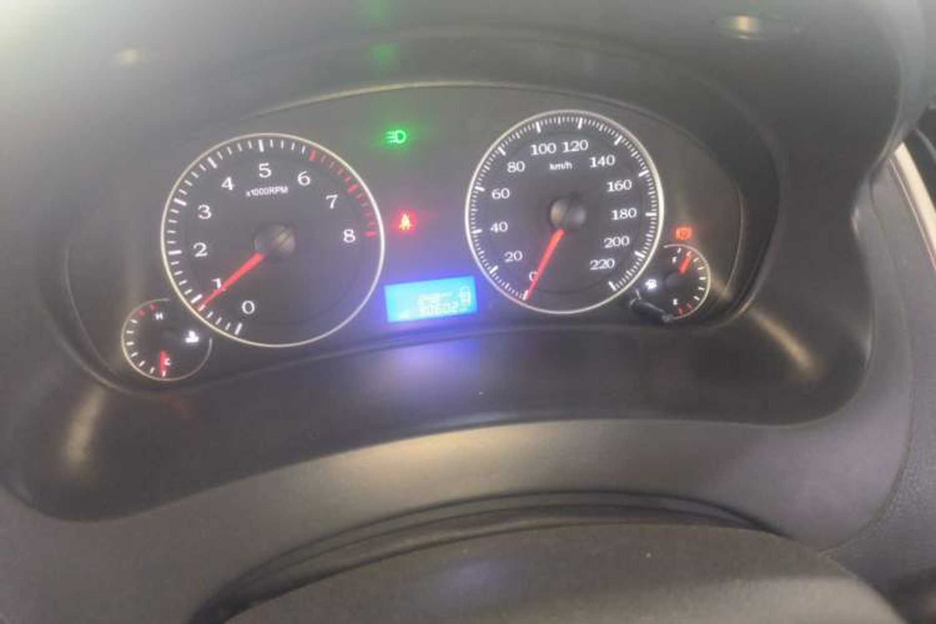 Used Geely Auto Diamond 2016 1.5L Manual Elite Edition Odometer Close Up
