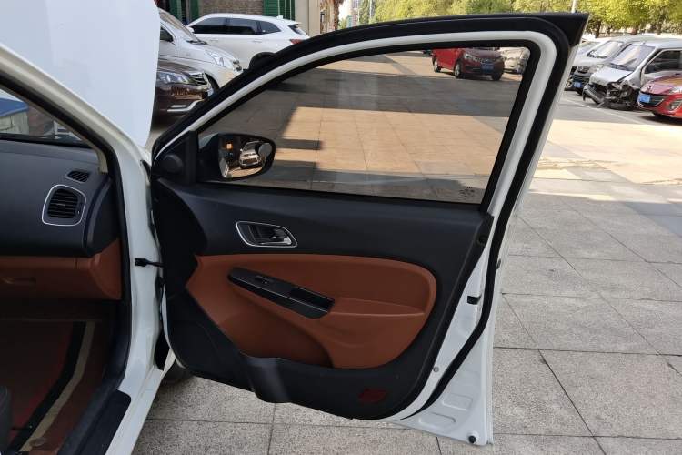 Used Geely Auto Diamond 2016 1.5L Manual Elite Edition Right Front Door Interior