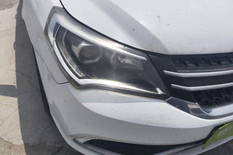 Used Geely Auto Diamond 2016 1.5L Manual Elite Edition Right Front Headlight