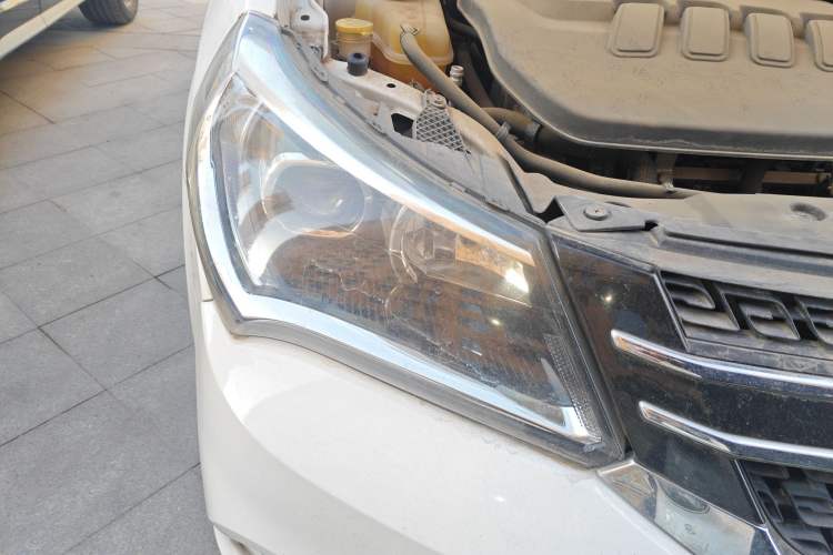Used Geely Auto Diamond 2016 1.5L Manual Elite Edition Right Front Headlight