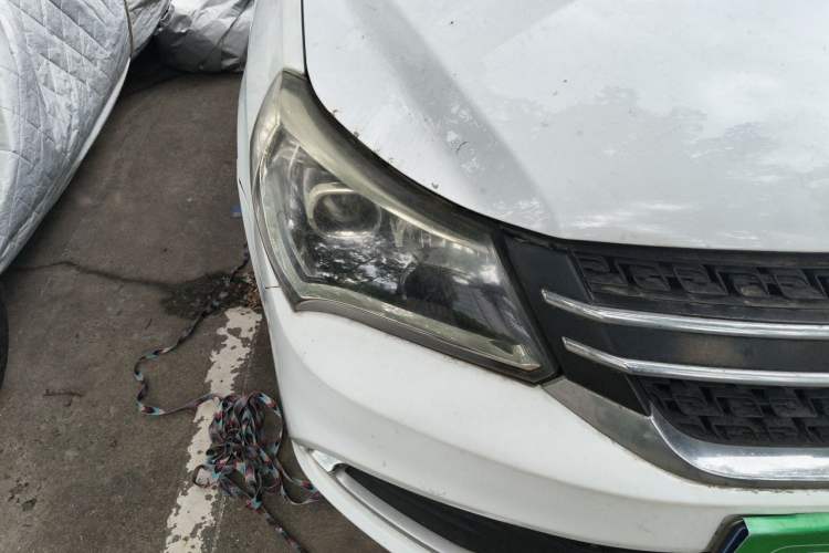 Used Geely Auto Diamond 2016 1.5L Manual Elite Edition Right Front Headlight