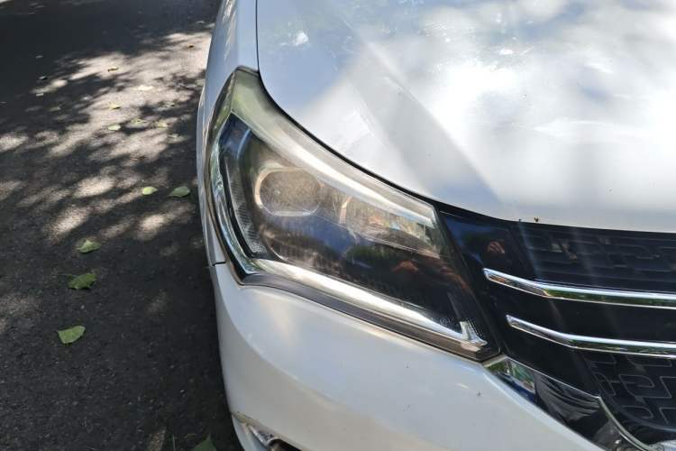 Used Geely Auto Diamond 2016 1.5L Manual Elite Edition Right Front Headlight