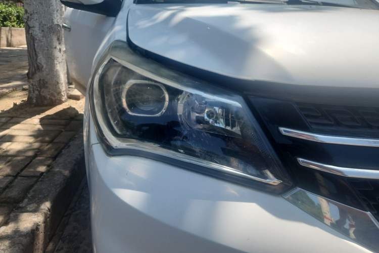 Used Geely Auto Diamond 2016 1.5L Manual Entry-Level Trim Right Front Headlight