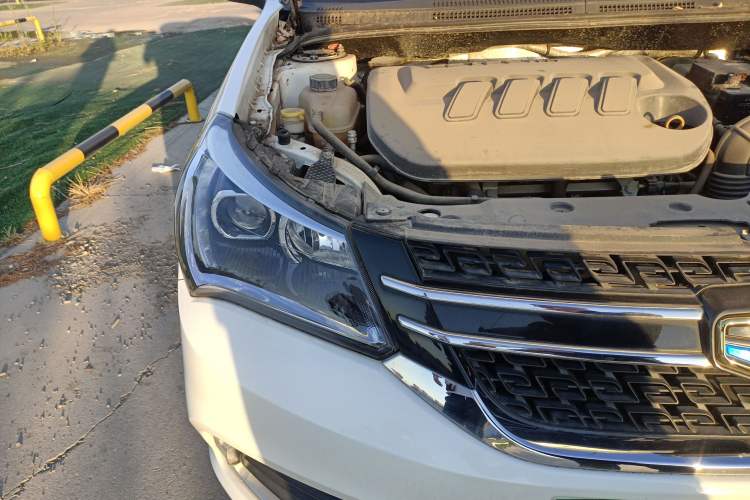 Used Geely Auto Diamond 2016 1.5L Manual Elite Edition Right Front Headlight