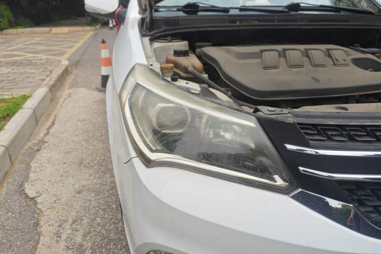 Used Geely Auto Diamond 2016 1.5L Manual Elite Edition Right Front Headlight