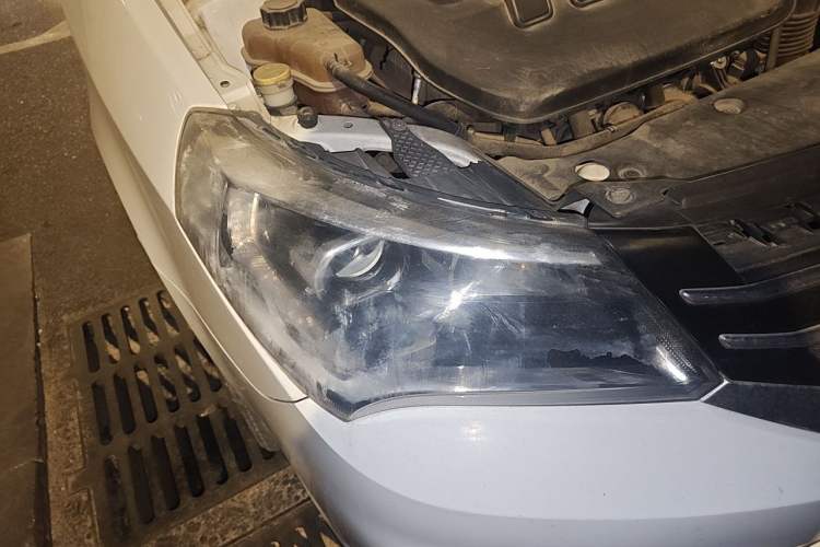 Used Geely Auto Diamond 2016 1.5L Manual Elite Edition Right Front Headlight