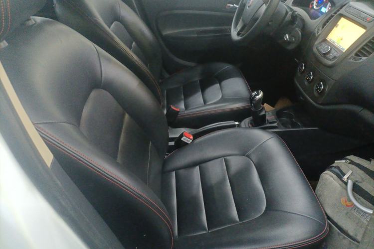 Used Geely Auto Diamond 2016 1.5L Manual Entry-Level Trim Right Front Seat