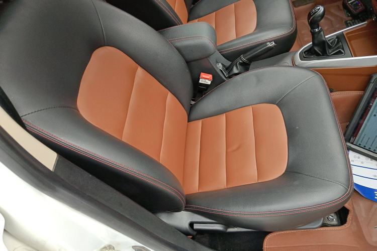 Used Geely Auto Diamond 2016 1.5L Manual Elite Edition Right Front Seat