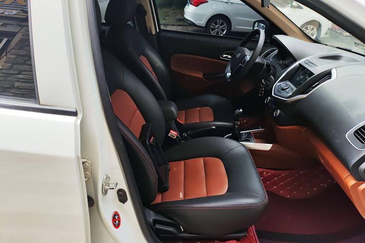 Used Geely Auto Diamond 2016 1.5L Manual Elite Edition Right Front Seat
