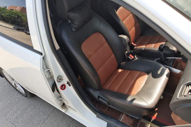Used Geely Auto Diamond 2016 1.5L Manual Elite Edition Right Front Seat