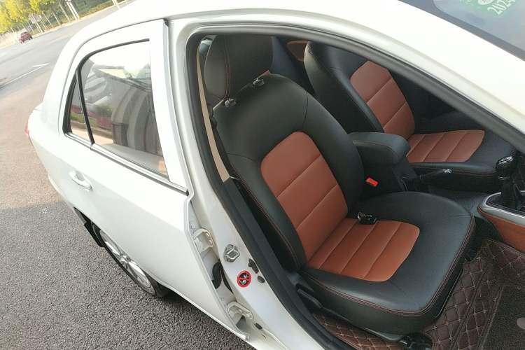 Used Geely Auto Diamond 2016 1.5L Manual Elite Edition Right Front Seat