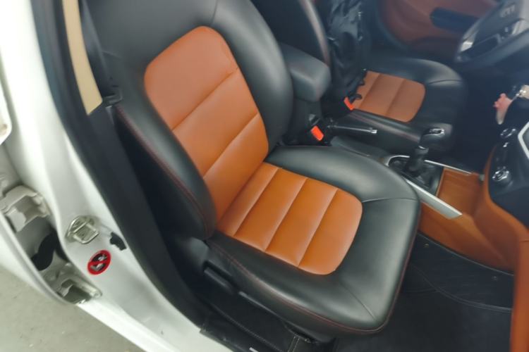 Used Geely Auto Diamond 2016 1.5L Manual Elite Edition Right Front Seat