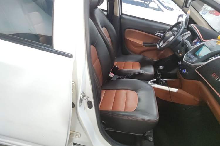 Used Geely Auto Diamond 2016 1.5L Manual Entry-Level Trim Right Front Seat