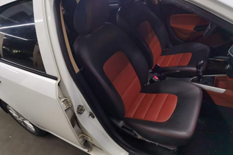 Used Geely Auto Diamond 2016 1.5L Manual Entry-Level Trim Right Front Seat