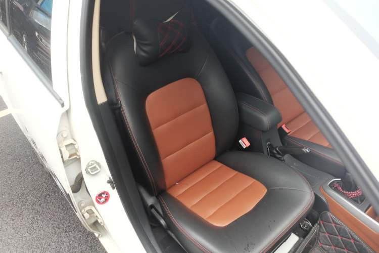 Used Geely Auto Diamond 2016 1.5L Manual Elite Edition Right Front Seat