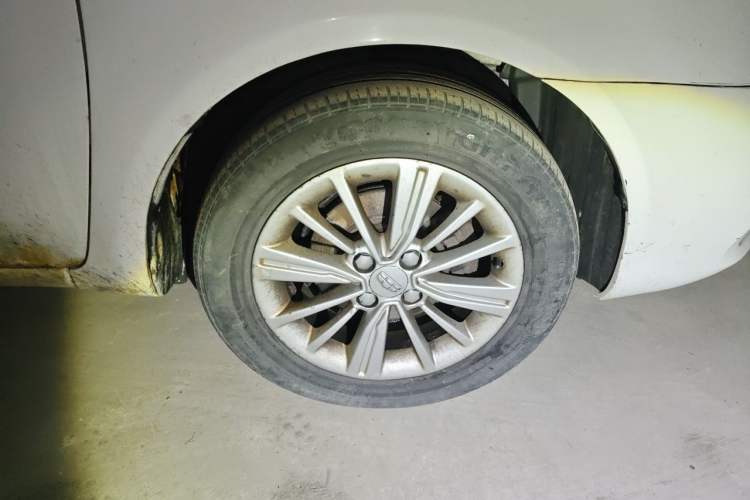 Used Geely Auto Diamond 2016 1.5L Manual Elite Edition Right Front Wheel Hub
