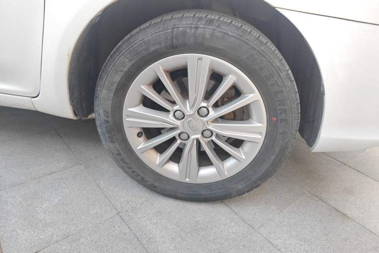 Used Geely Auto Diamond 2016 1.5L Manual Elite Edition Right Front Wheel Hub