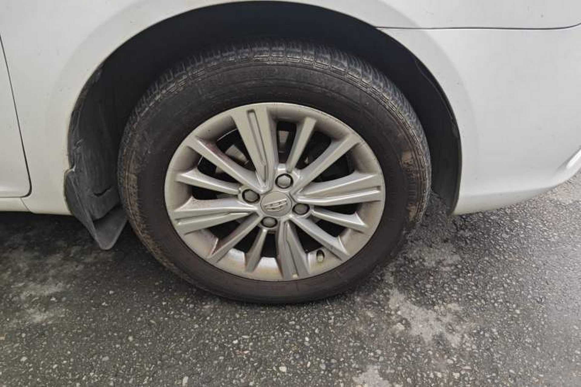 Used Geely Auto Diamond 2016 1.5L Manual Elite Edition Right Front Wheel Hub