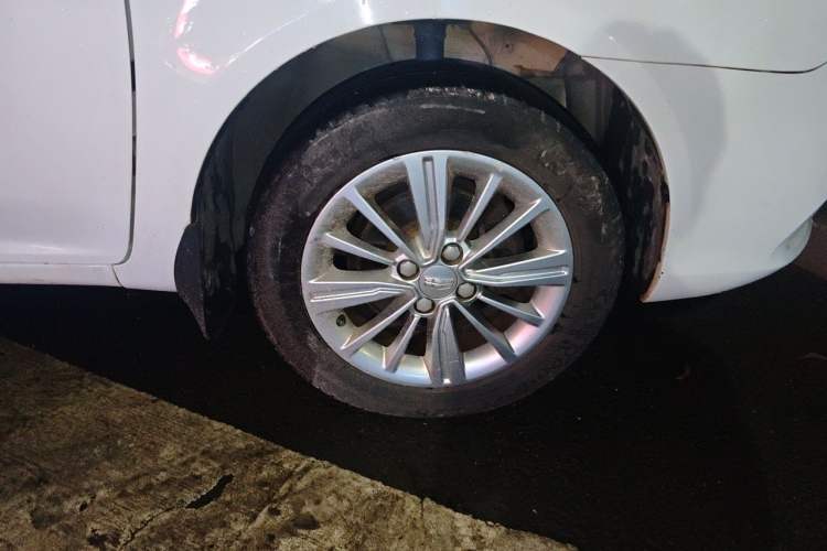 Used Geely Auto Diamond 2016 1.5L Manual Elite Edition Right Front Wheel Hub